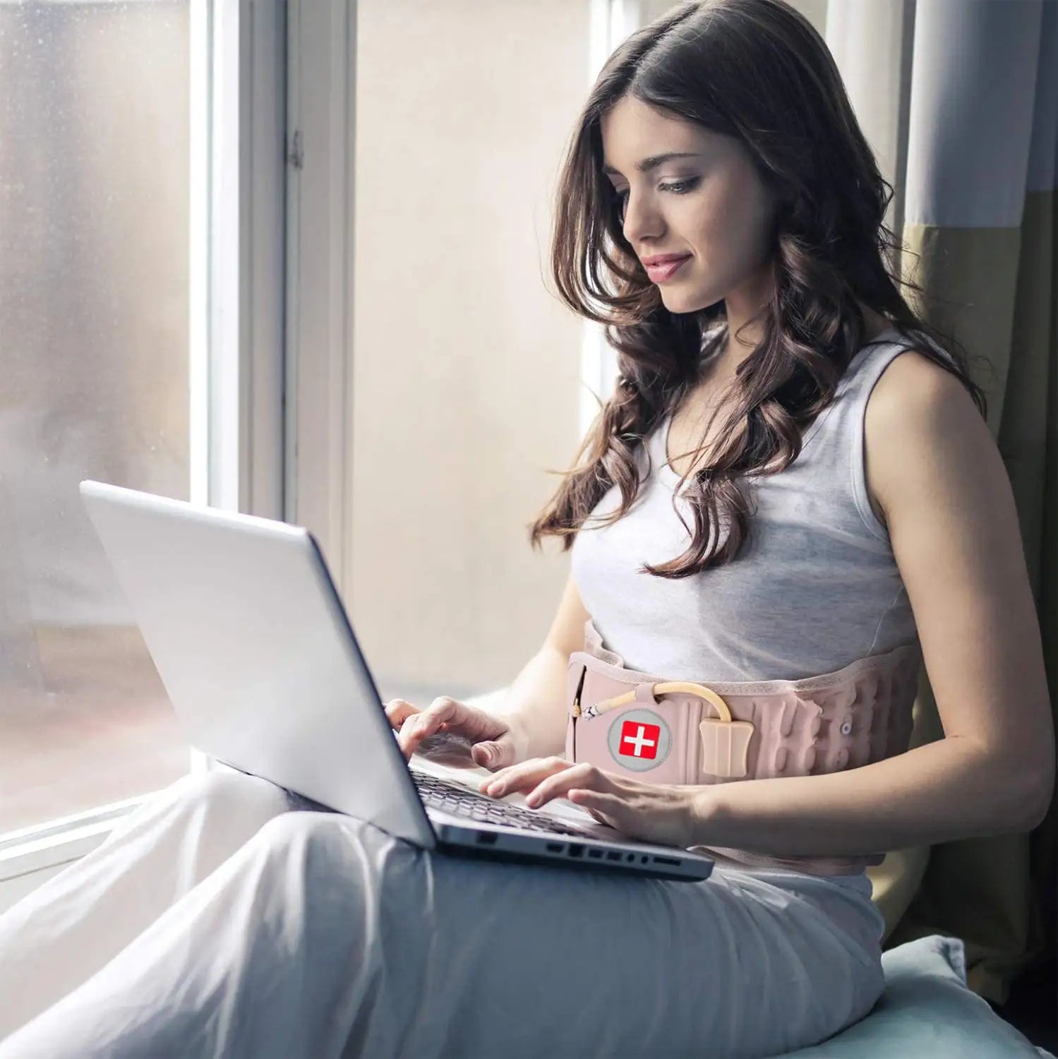 חגורת תמיכה בגב – הפחתת לחץ במותן והקלה על כאבי גב בעזרת מתיחה באוויר